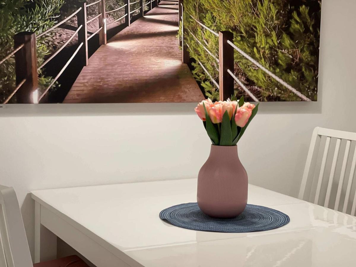 מצינגן Ferienwohnung Outletcity מראה חיצוני תמונה