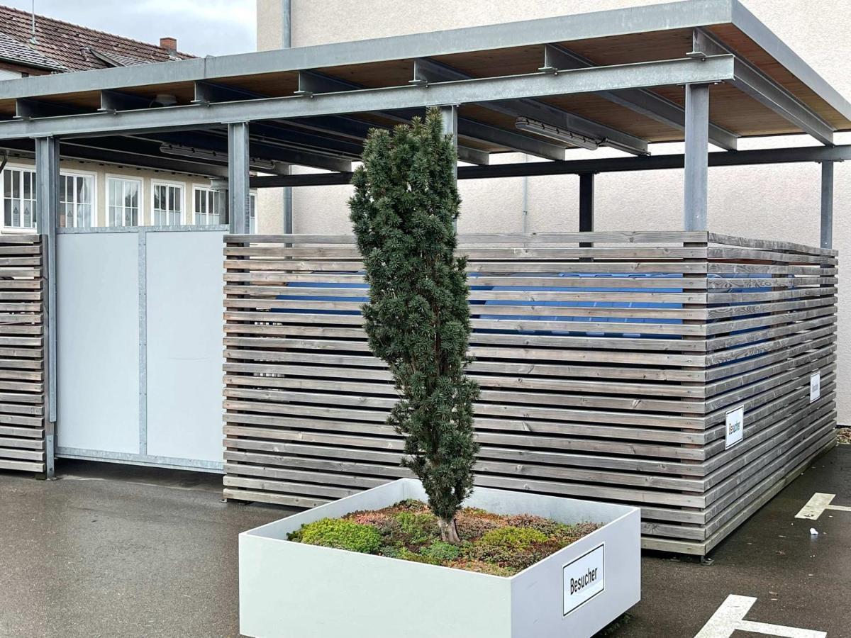 מצינגן Ferienwohnung Outletcity מראה חיצוני תמונה
